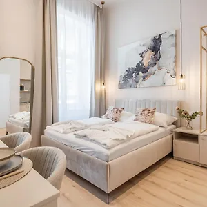 W30 - Wesselenyi Charming - Location By Bqa Apartamento Budapest